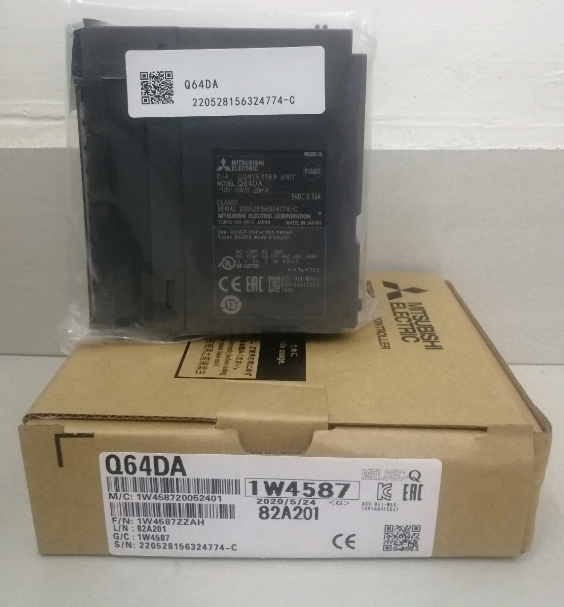MITSUBISHI Q64DA Series: MELSEC-Q Type: Analog Output Module PLC